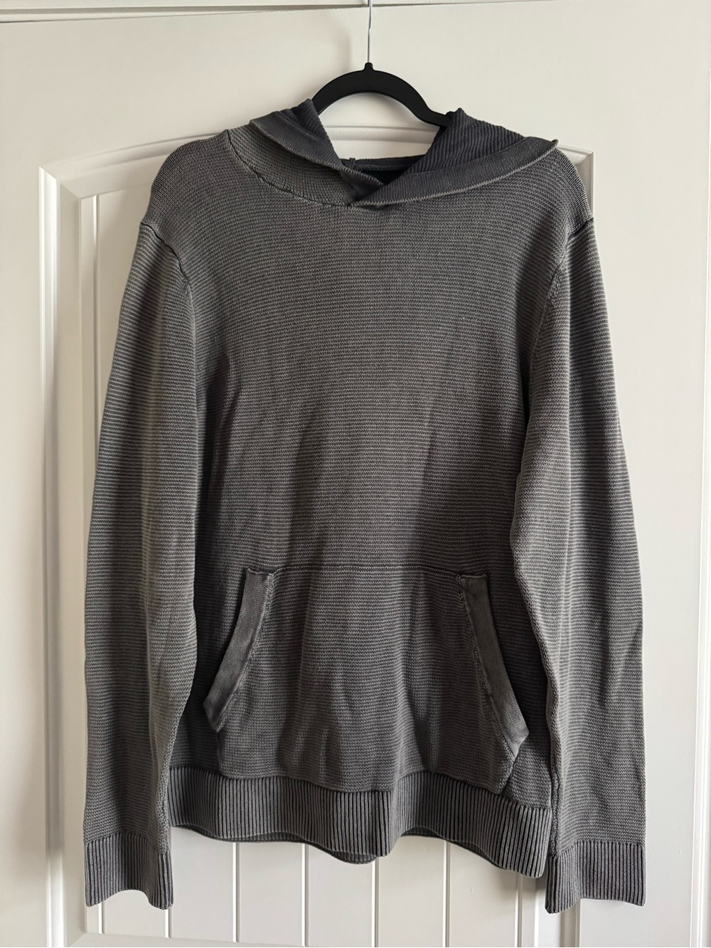 Men’s Abercrombie & Fitch Charcoal Ribbed Knit Hoodie. 100% Cotton. Size XL.